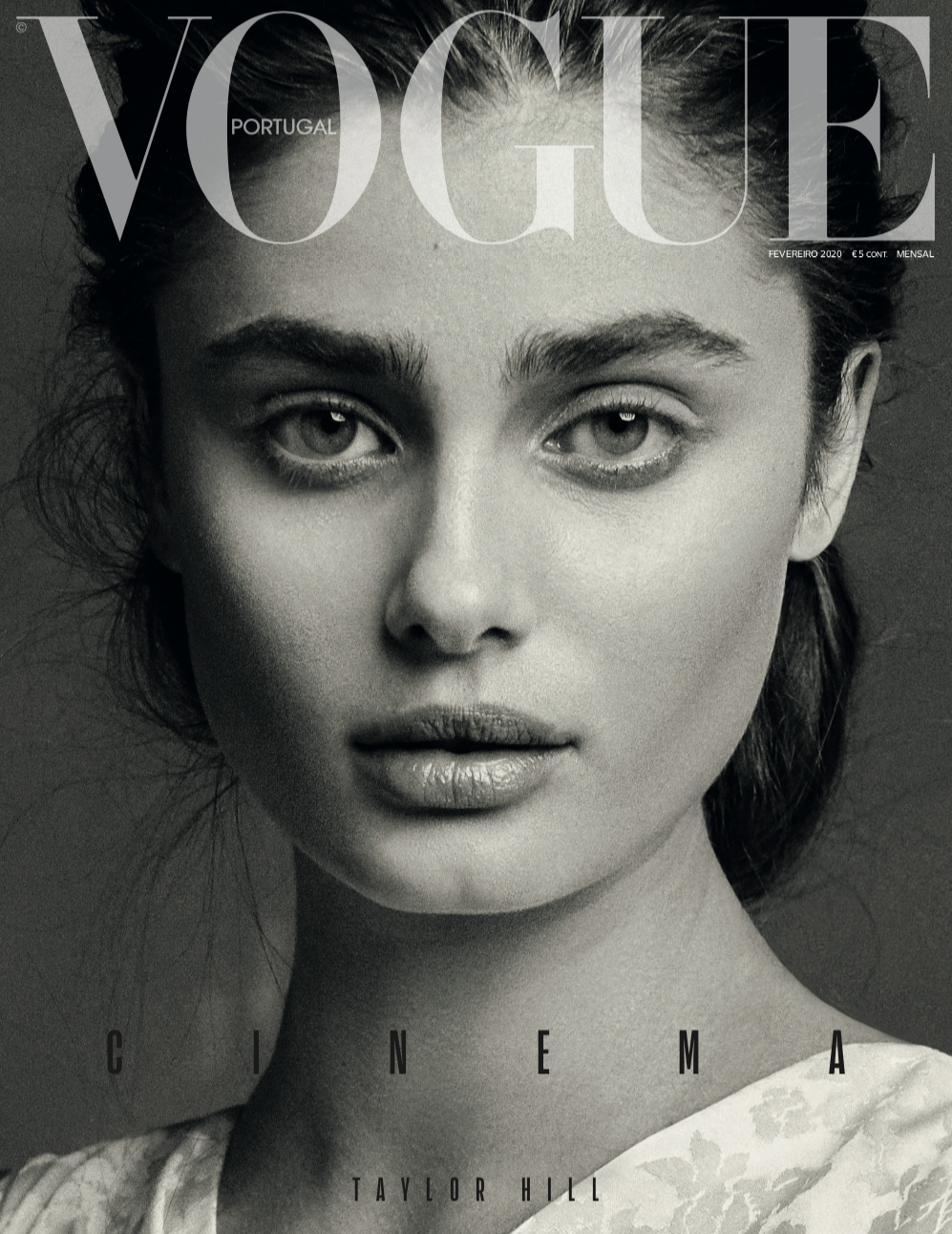 Taylor Hill fotografada por Morelli Brothers, com styling de Alba Melendo