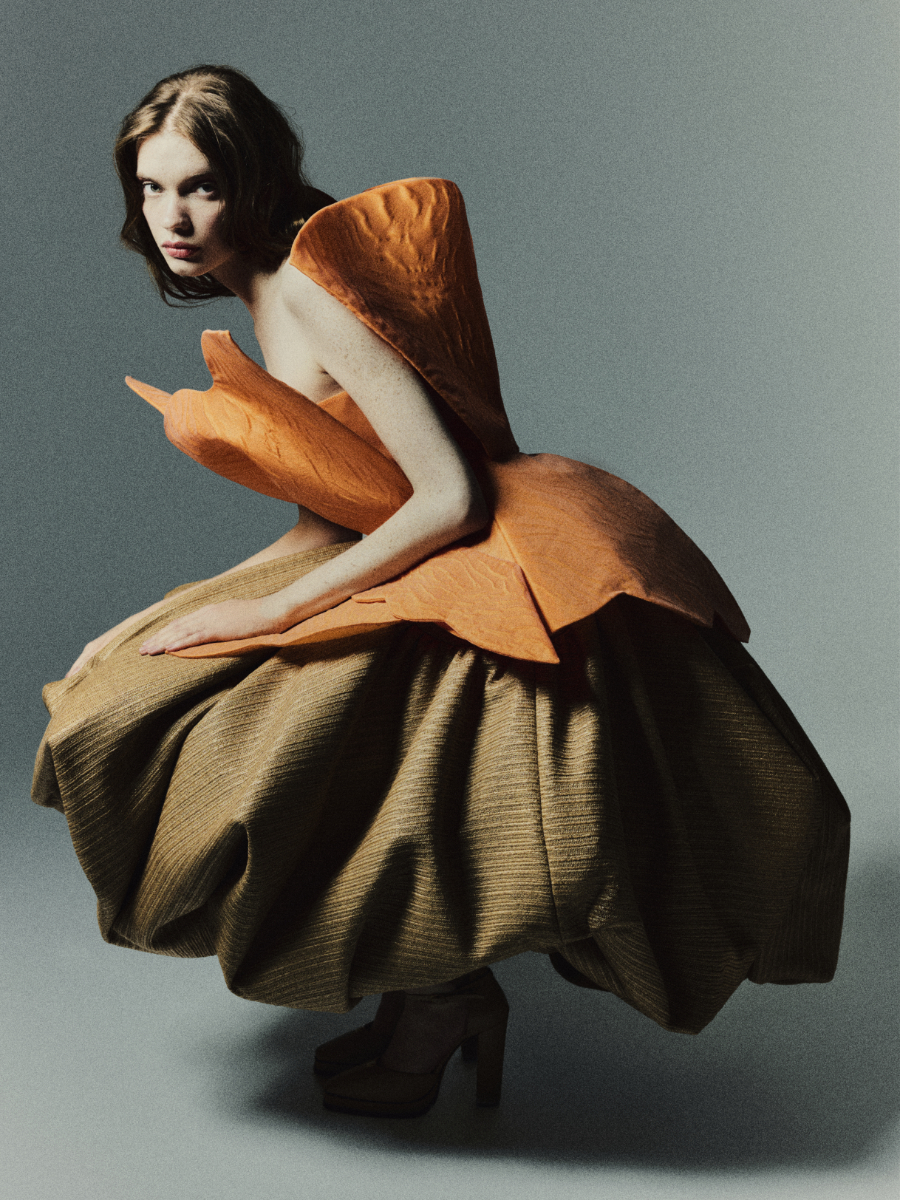 Vestido, AZZI & OSTA. Sapatos, ZEINA WAZEN.