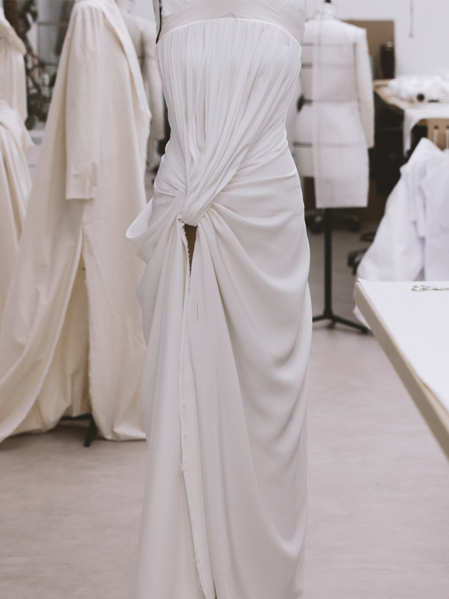 O look de Jennifer Lawrence para os Governors Awards.