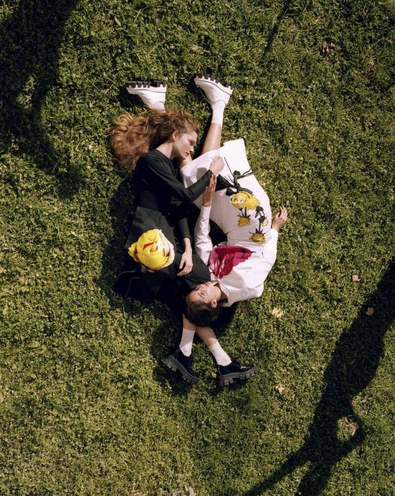 Fotografia de Francesco Brigida, com styling de Stephanie Kherlakian para a Vogue Portugal de dezembro de 2019.