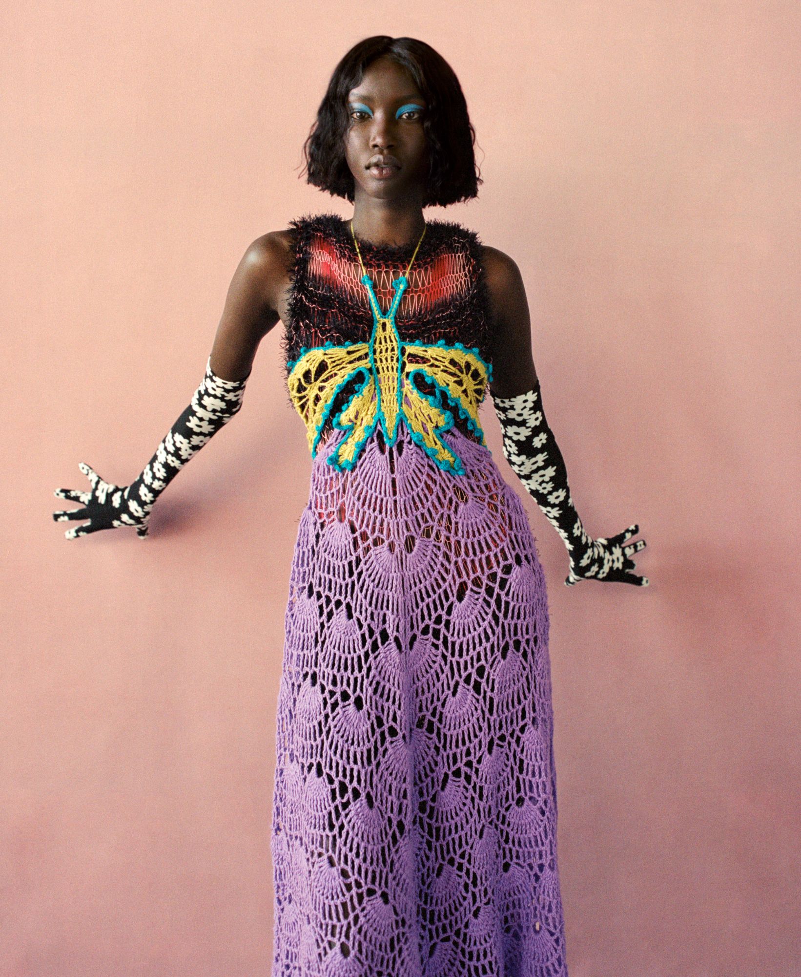 Vestido, Vereja. Luvas, Lauren Perrin.