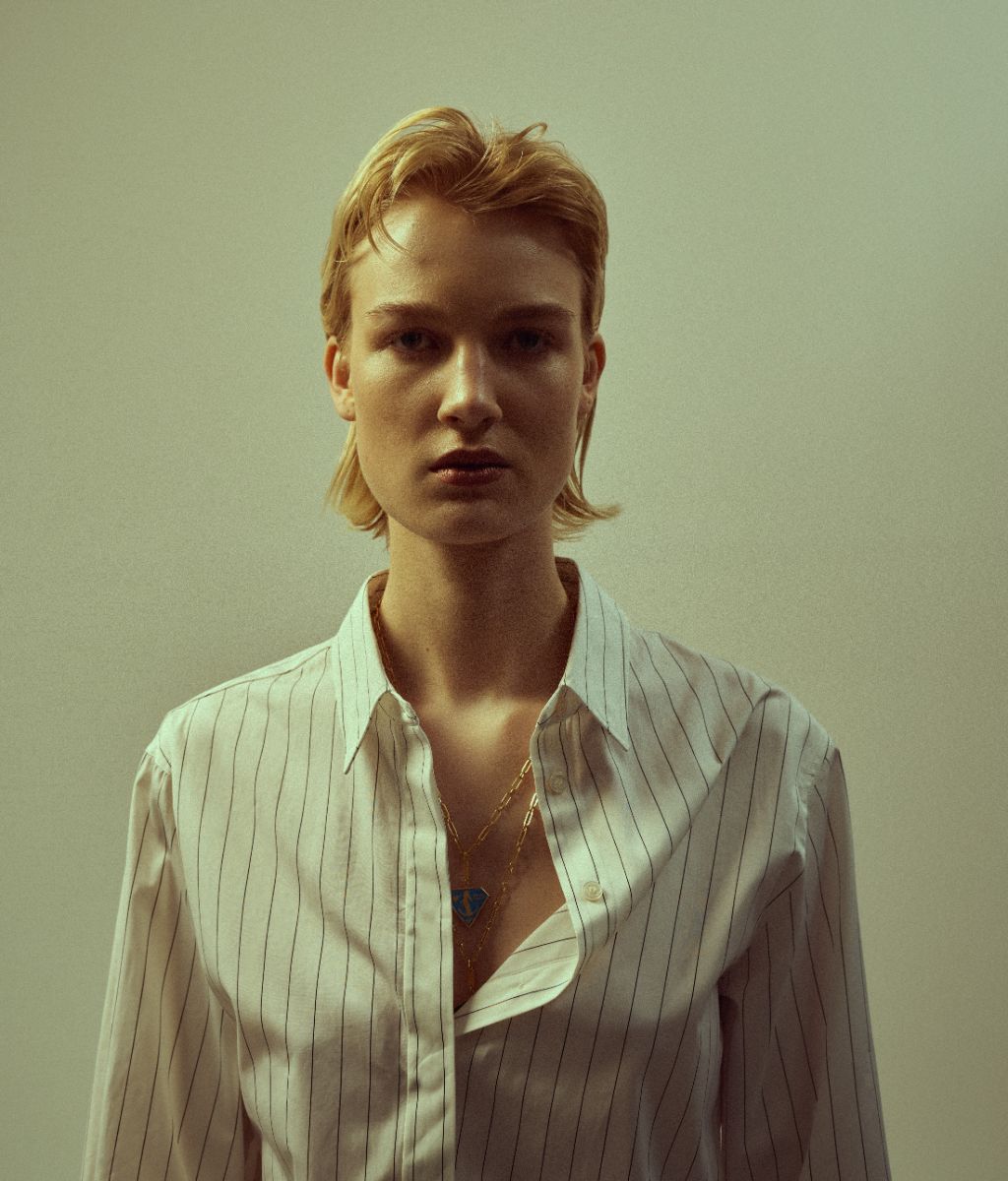 Camisa, Joseph. Colar, Maximova.