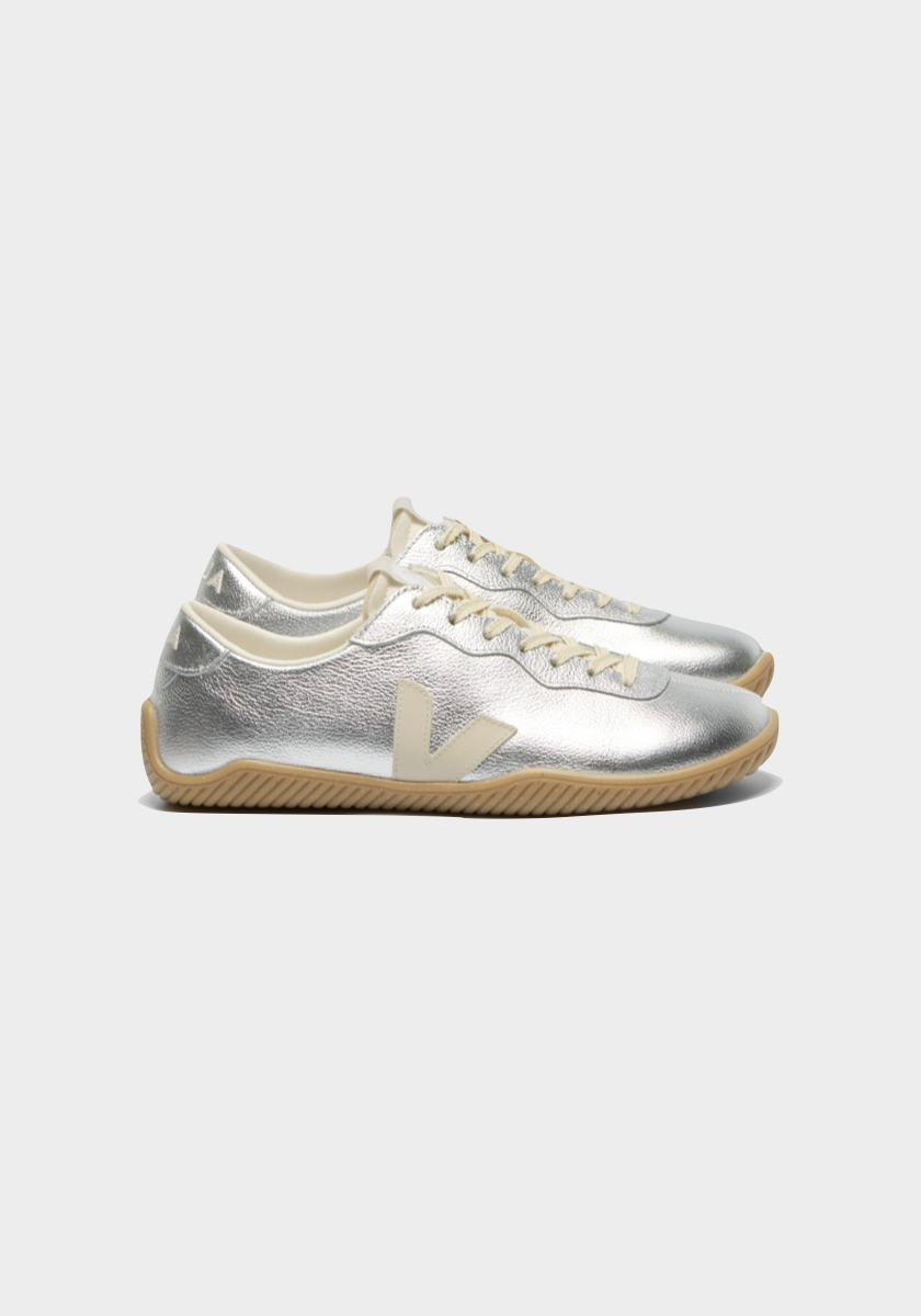 Ténis Jitsu em pele, € 170, Veja.