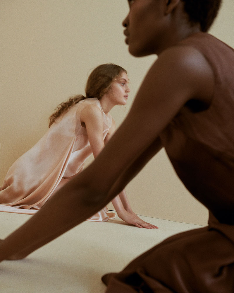 Vestido Filipe Faísca, Vogue Portugal novembro 2018 © Branislav Simoncik