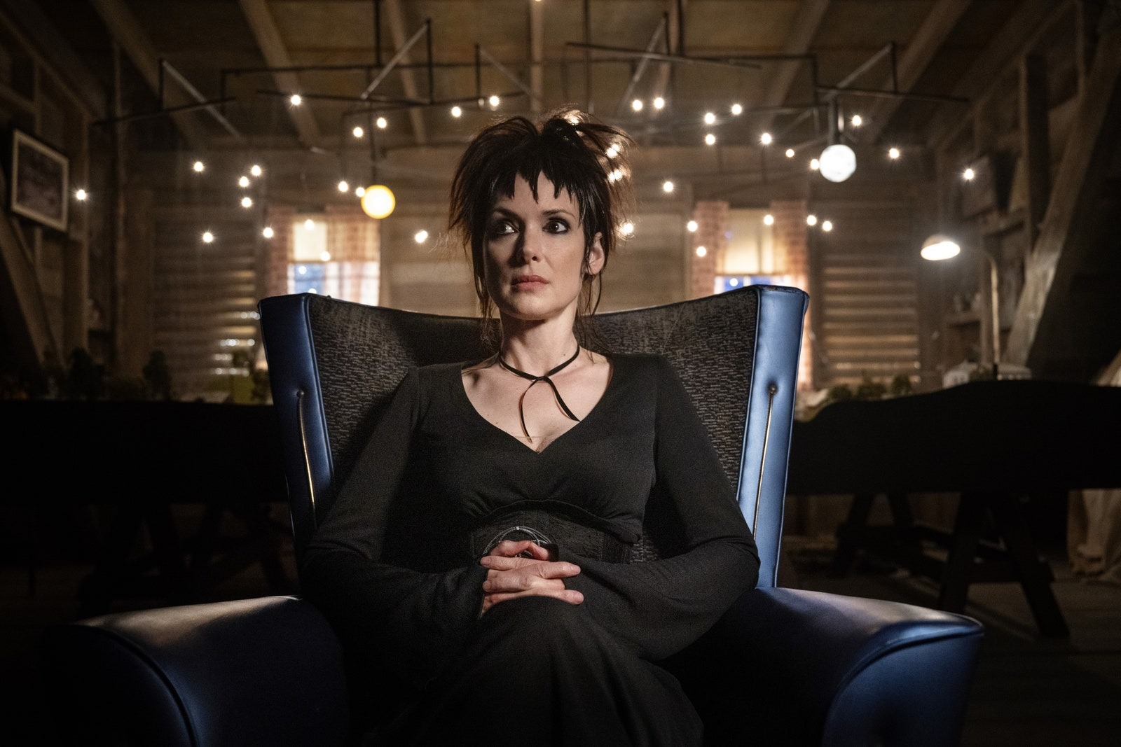 Winona Ryder como Lydia