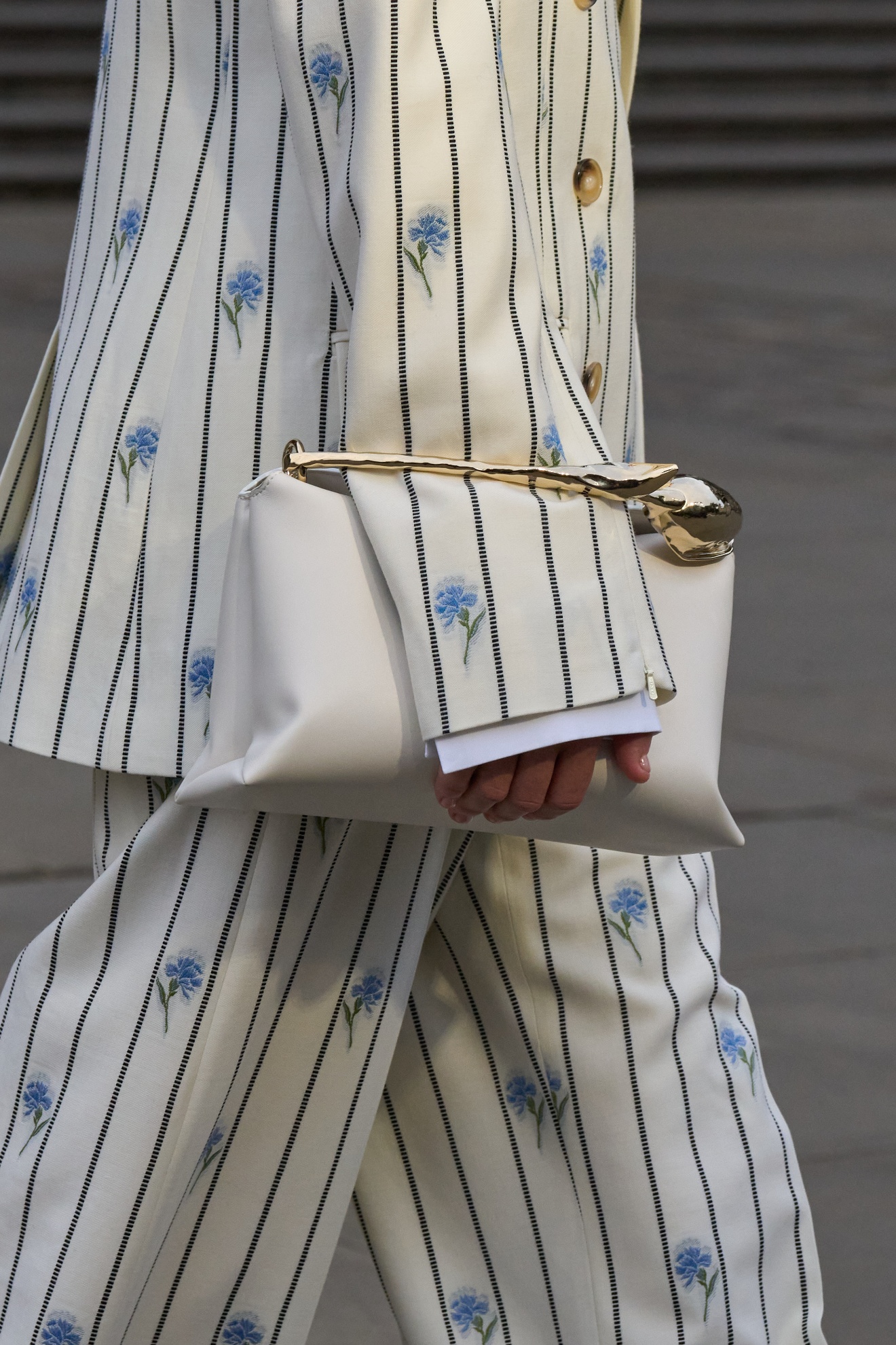 McQueen; Erdem; Loewe McQueen; Erdem; Loewe