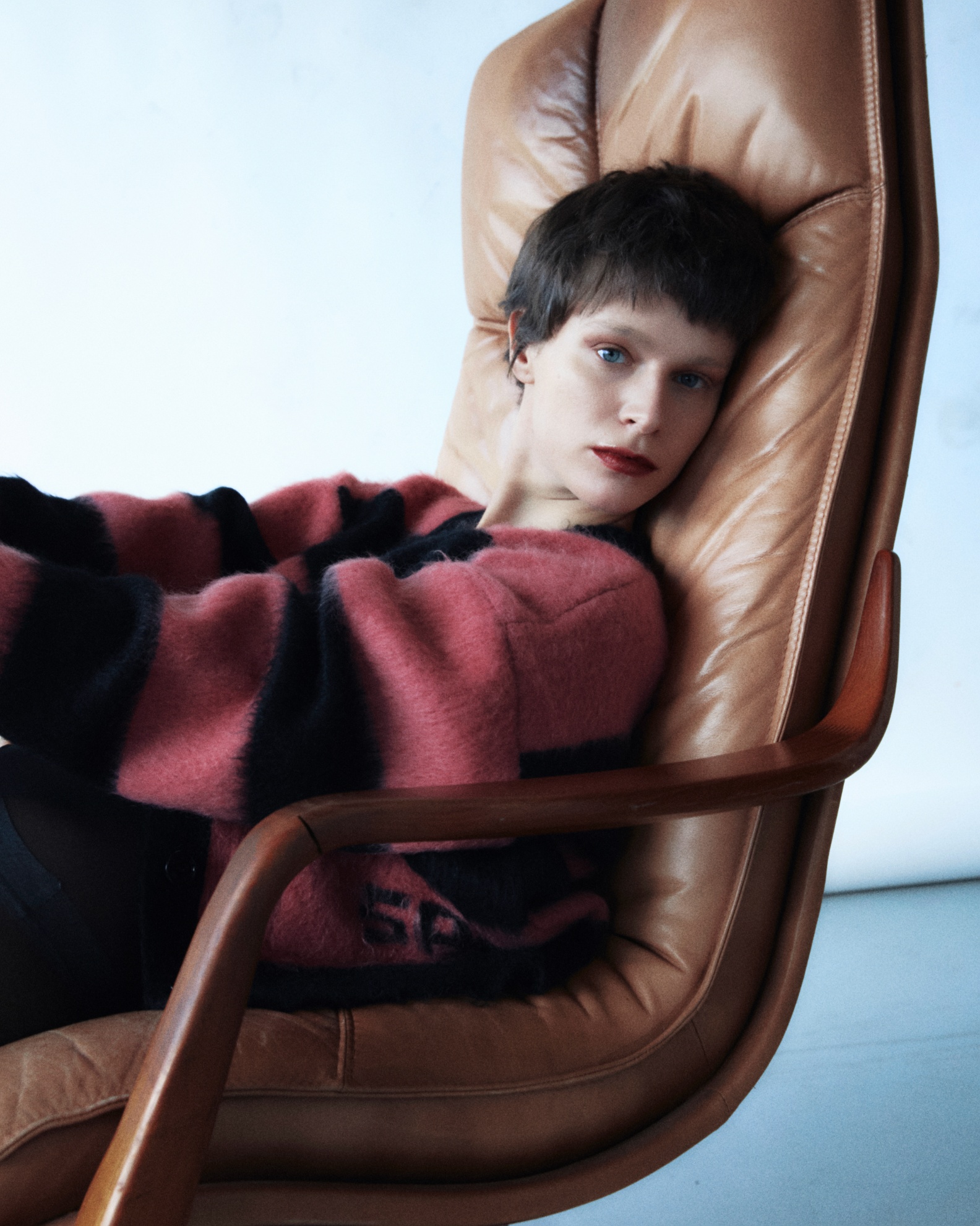 Camisola, SONIA RYKIEL. Collants, CALZEDONIA.