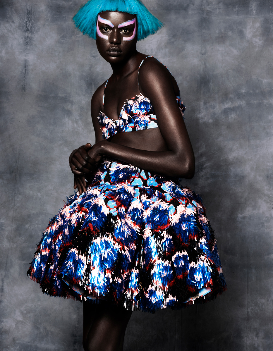 Fotografia de Domen & Van de Velde. Styling Julia Müller. Modelo Ajak Deng. Vogue Portugal, abril de 2022