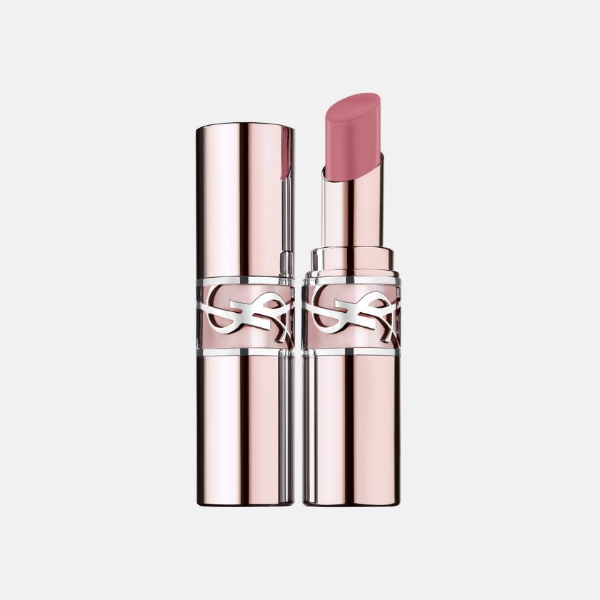 Bálsamo para lábios hidratante YSL Loveshine Candy Glow, no tom 44b Nude Lavallière, €47,10, YSL Beauty, na El Corte Inglés.