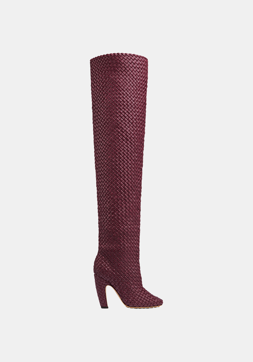 Canalazzo em pele, € 7.500, Bottega Veneta.