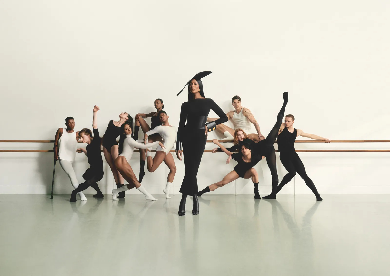 Todas as facetas das artes do espetáculo estarão representadas no Vogue World: Londres, com o apoio da Royal Opera House, Andrew Lloyd Webber e LW Theatres, Royal Ballet e Rambert Dance Company (em cima, com Naomi Campbell). Charlotte Wales