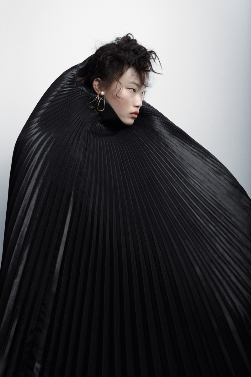 Vestido, VISORI STUDIO. Brinco, BEATRIZ PALACIOS.