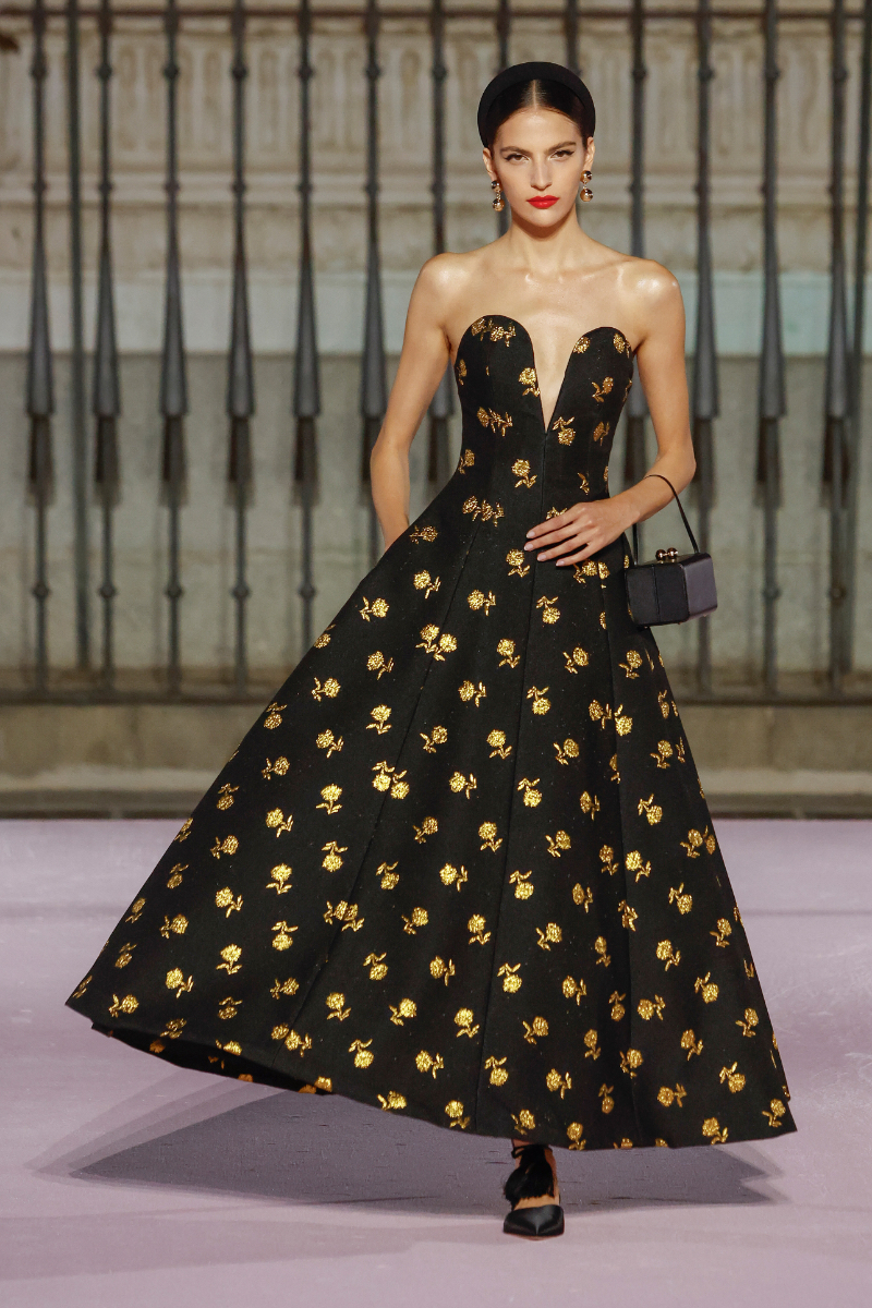 Anna Kendrick em Carolina Herrera (primavera/verão 2026) Anna Kendrick em Carolina Herrera (primavera/verão 2026)