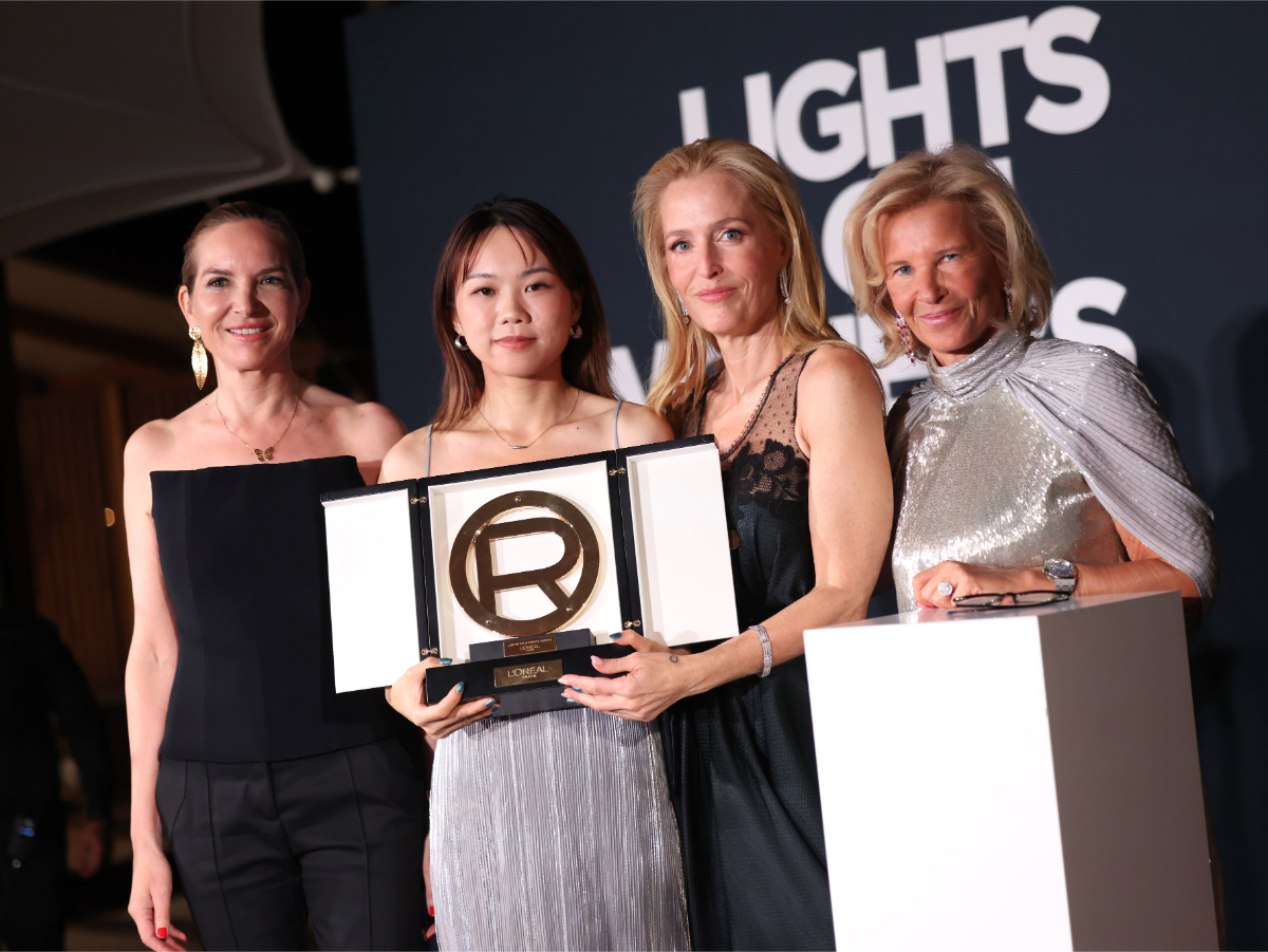 Laetitia Toupet, Lenti Liang, Gillian Anderson e Iris Knobloch.