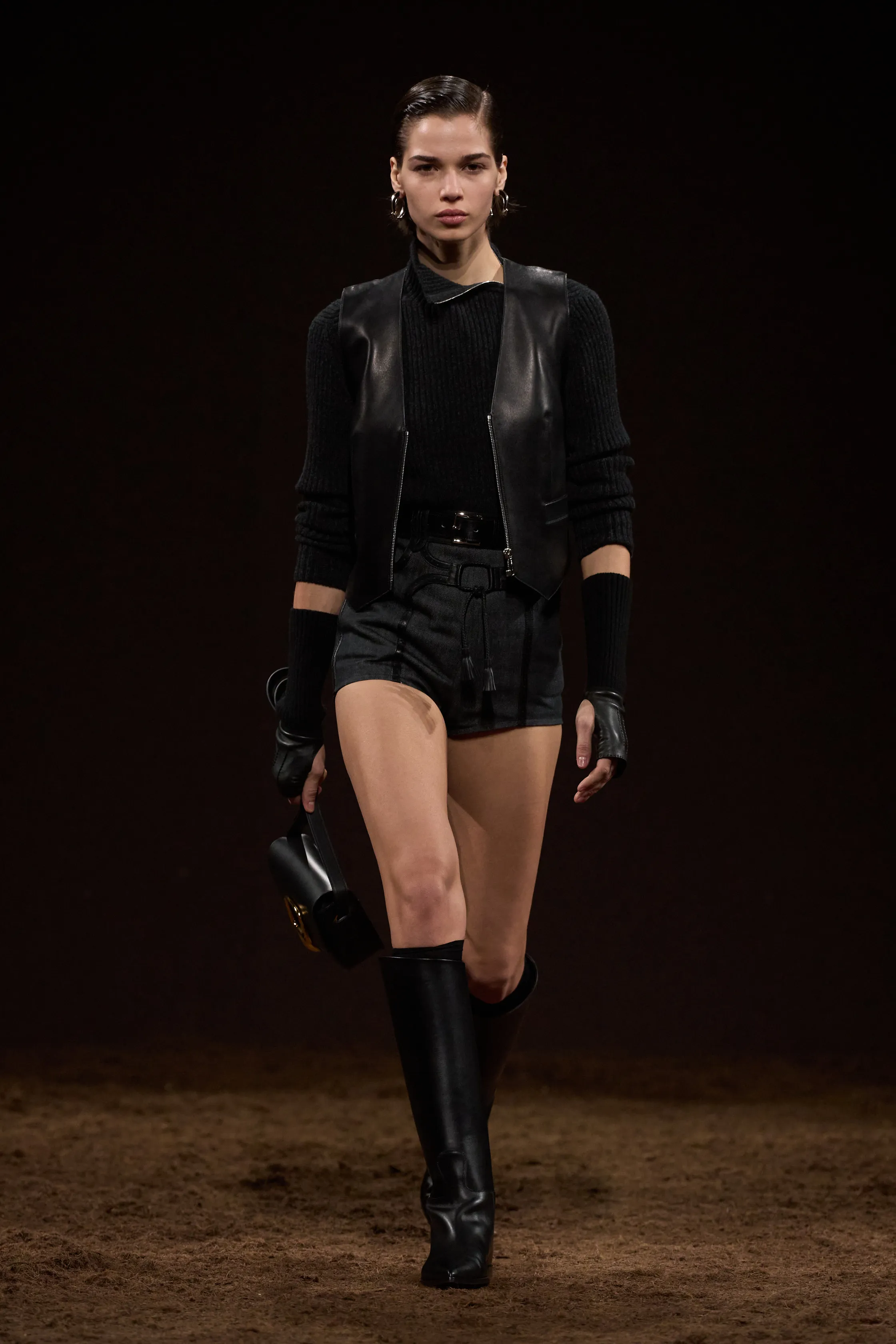 Louis Vuitton FW25; Hermès FW25 Louis Vuitton FW25; Hermès FW25