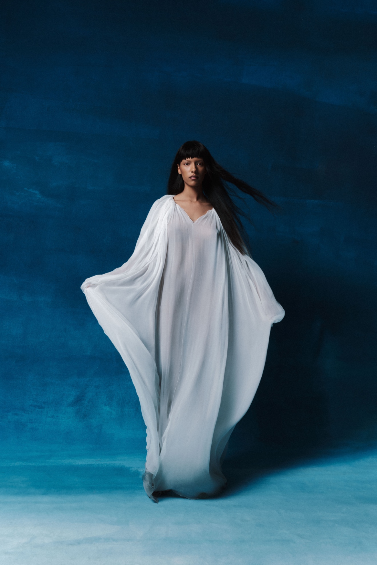 Vestido, CÉLINE SHEN. Vestido, CÉLINE SHEN.