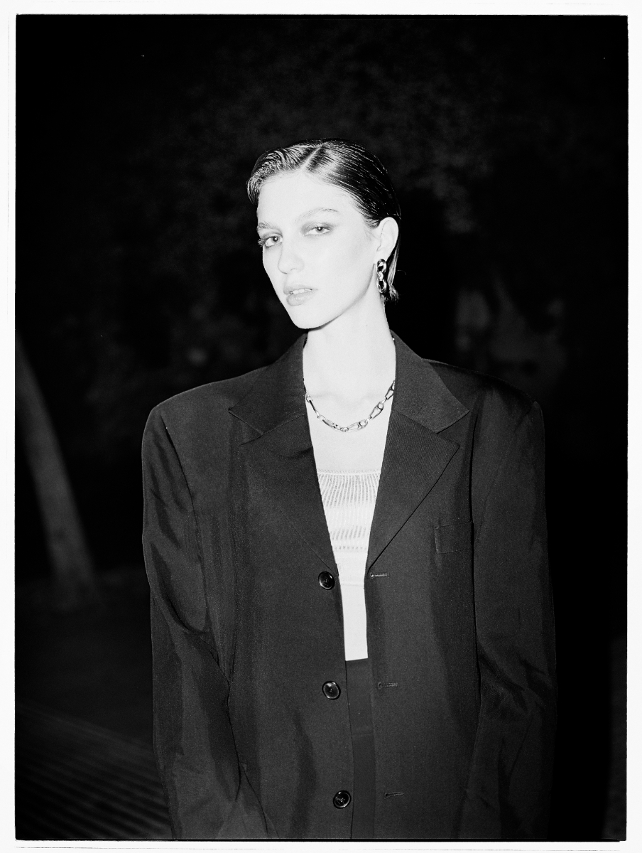 Casaco e saia, Parosh. Joias, Thomas Sabo. Soutien, Twinset. Carteira, Kurt Geiger; Blazer, Sandro Paris. Top e calças, Elisabetta Franchi. Joias, Unode50. Casaco e saia, Parosh. Joias, Thomas Sabo. Soutien, Twinset. Carteira, Kurt Geiger; Blazer, Sandro Paris. Top e calças, Elisabetta Franchi. Joias, Unode50.
