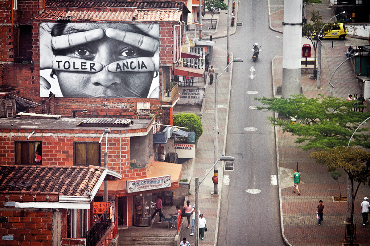 Inside Out Project. Medellin, Colômbia, 3 de fevereiro de 2012.