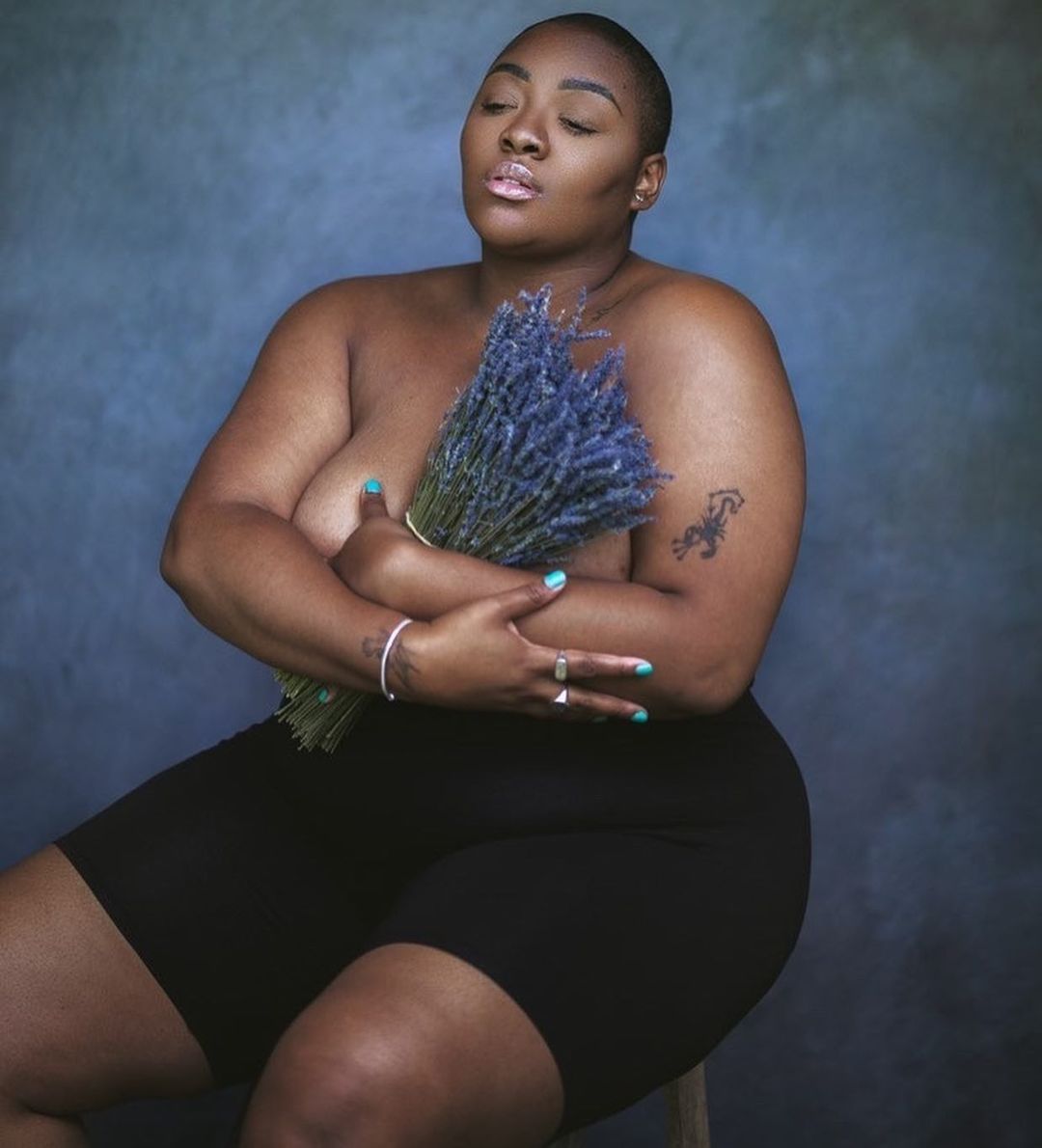 @curvynyome