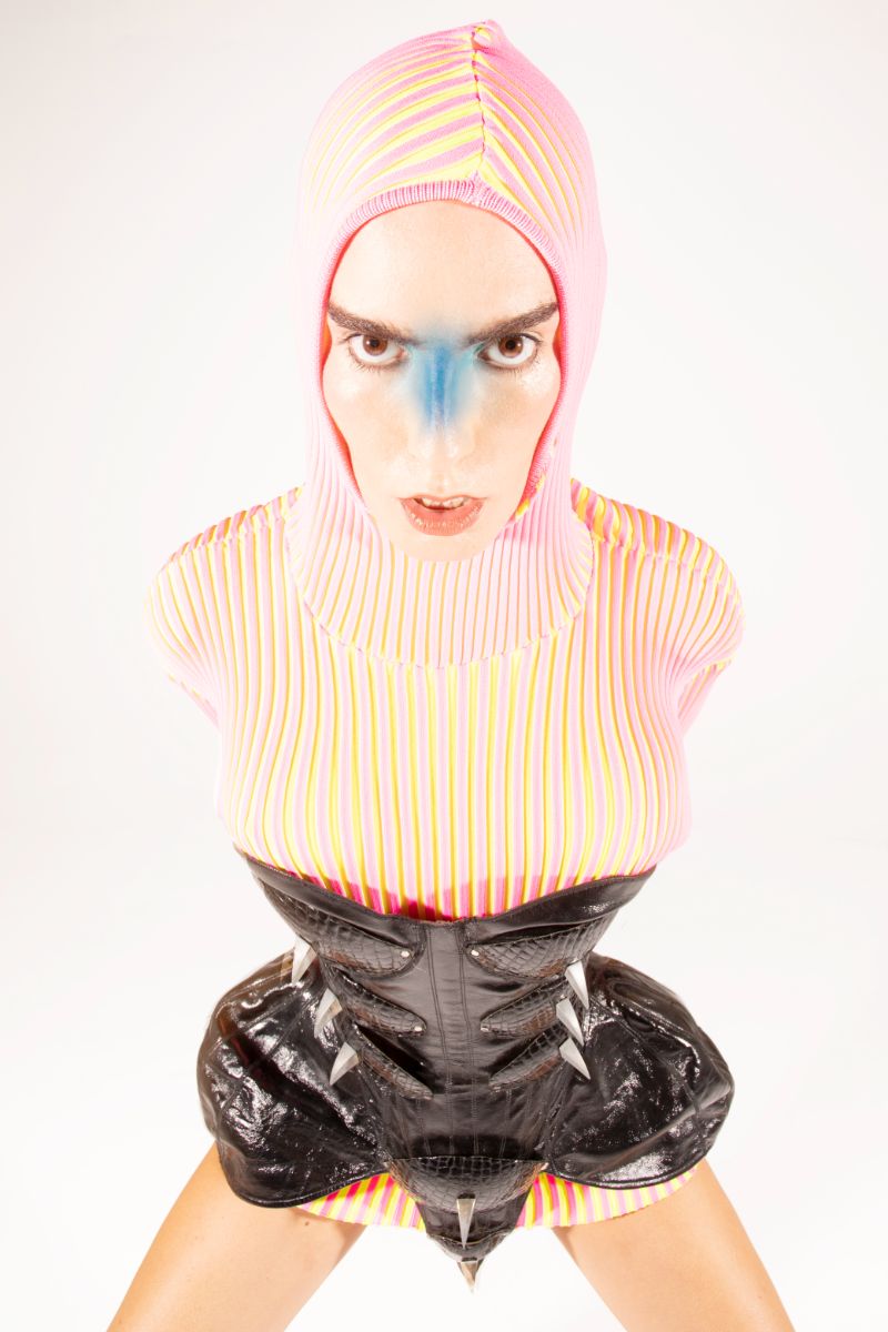 Hoodie, J. Palau. Corset, Next Couture.