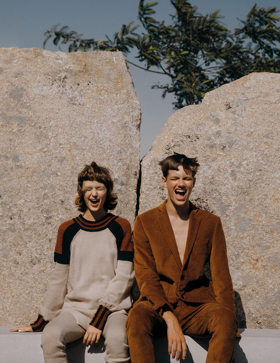 Fotografia de Ricardo Santos, com realização de Joel Alves. Modelos Lucas Ribeiro e Anna. Vogue Portugal, Outubro de 2018