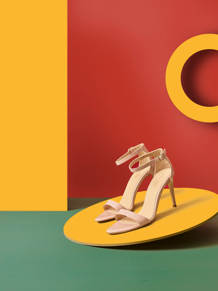 Sandálias em couro Ísis Sandal 90, € 495, Augustha