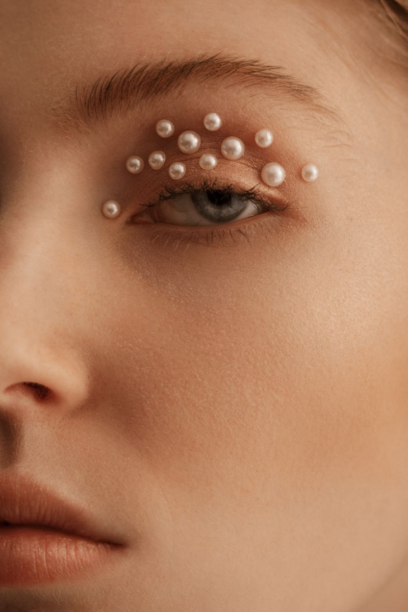 © Photography by Sebastian Hilgetag. Hair and makeup by Julia Firefly.