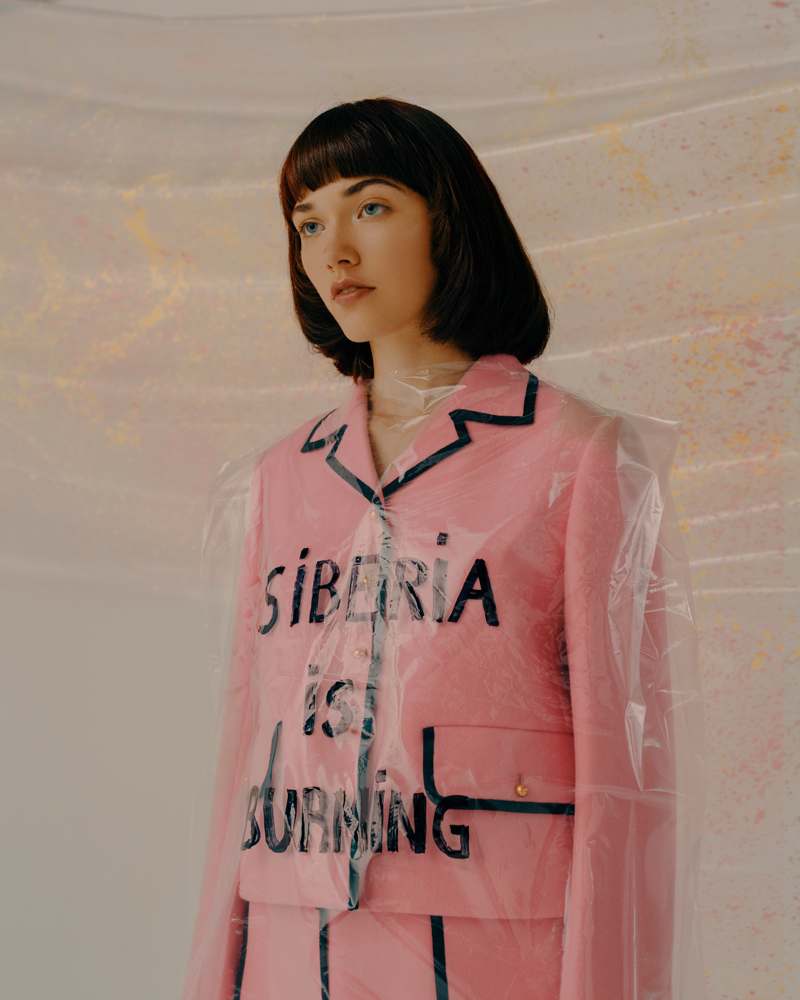 Fotografia de Chris Milo. Styling de Alessandra Mastantuoni. Modelo Marta Pawłowska. Vogue Portugal, setembro de 2019