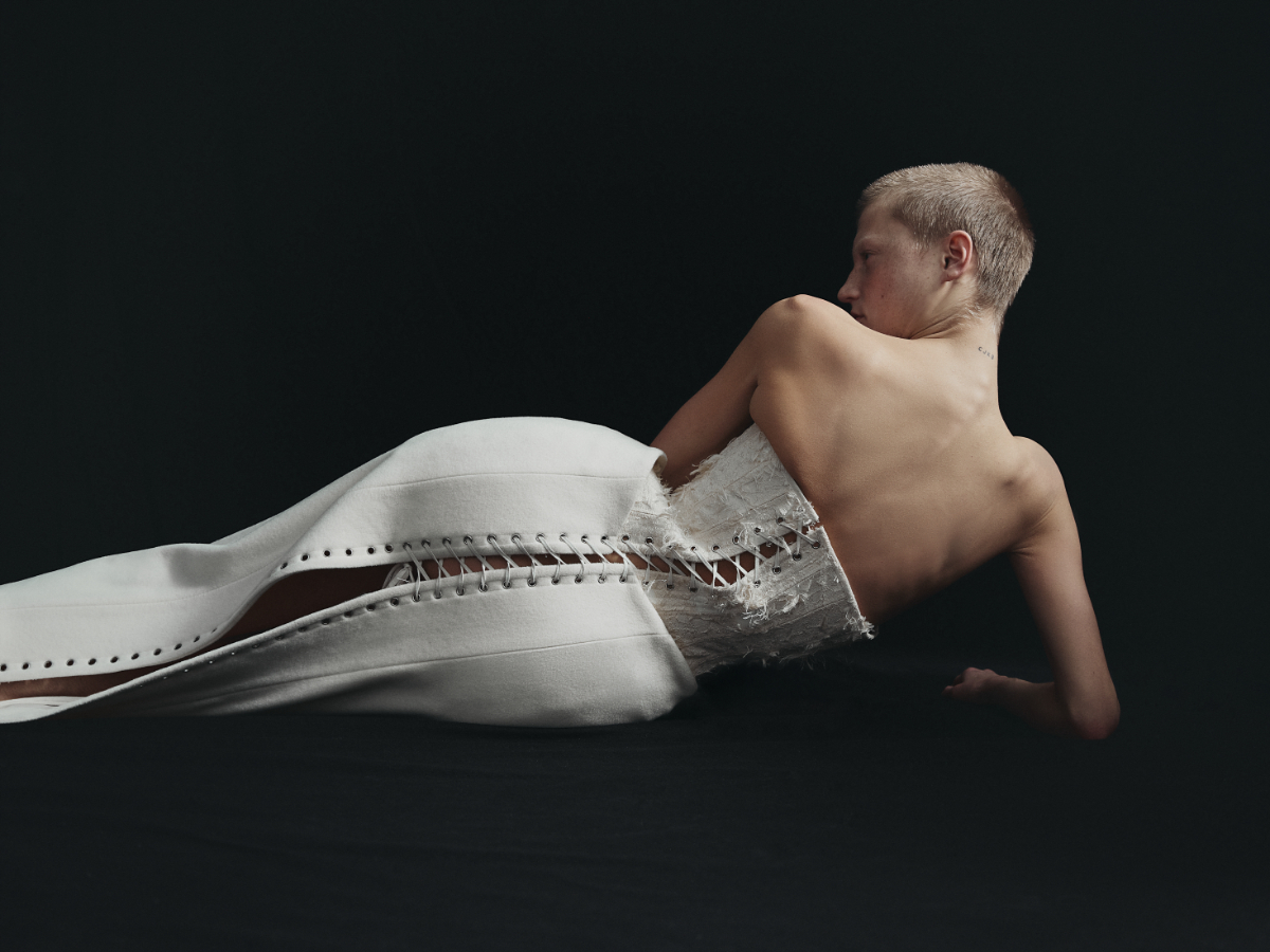 Corset e saia, STEFAN UHR.