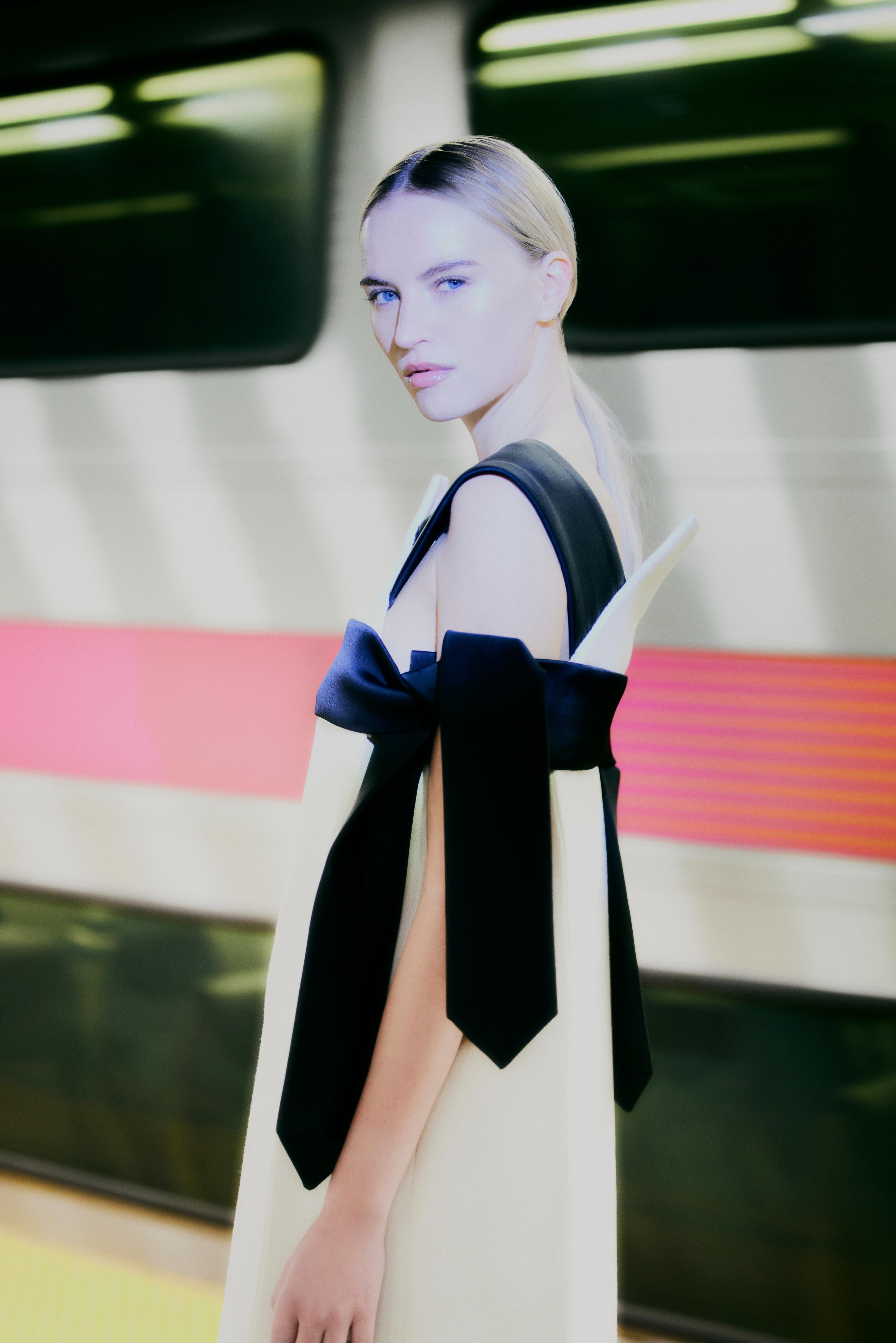 Vestido, LOUIS VUITTON.
