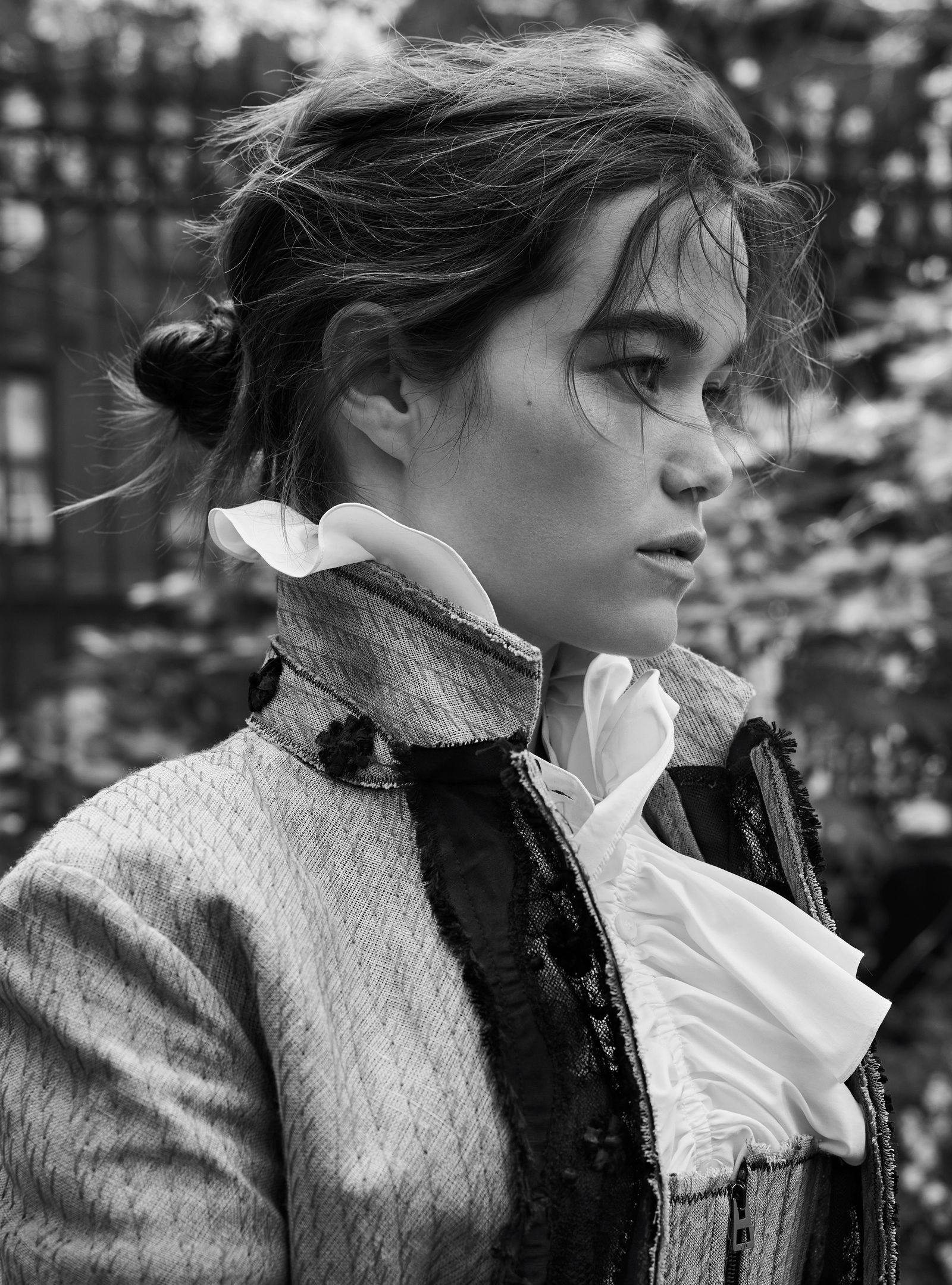 Sarah Catherine Hook em full look Dior de Maria Grazia Chiuri