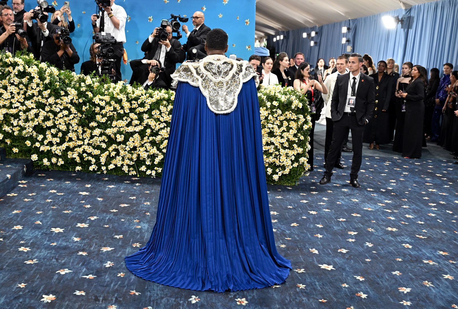 Colman Domingo na Met Gala 2025, que celebra o tema Superfine: Tailoring Black Style, no Metropolitan Museum of Art.