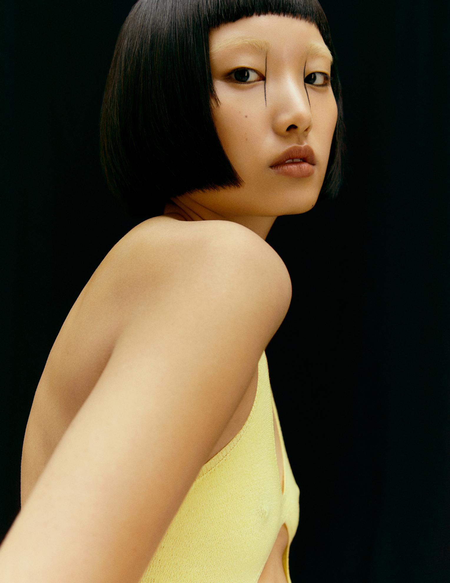 Wang: vestidos, ambos ISA BOULDER.