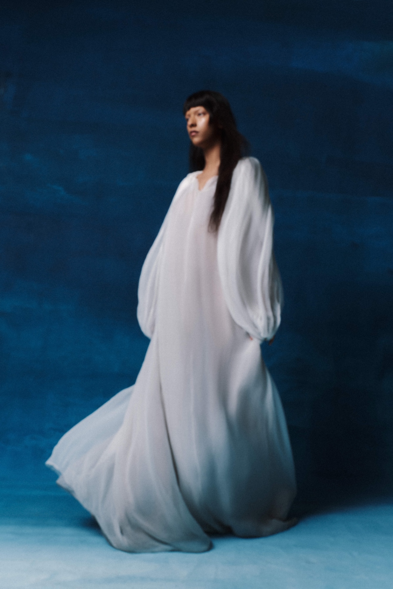 Vestido, CÉLINE SHEN. Vestido, CÉLINE SHEN.