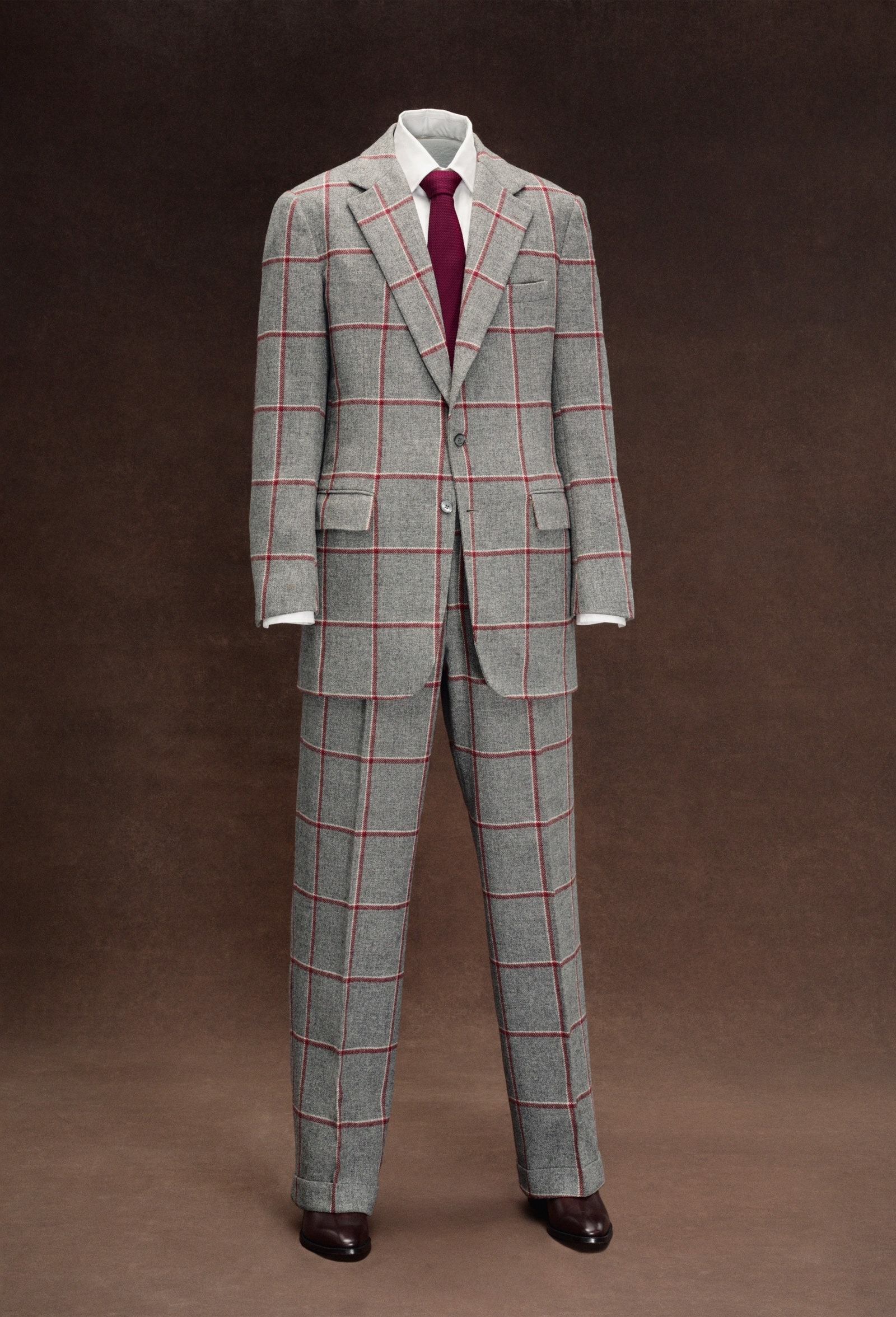 À esquerda: André Leon Talley 5ª Avenida, Arthur Elgort (americano, nascido em 1940), 1986; The Metropolitan Museum of Art, Nova Iorque, The Irene Lewisohn Costume Reference Library. À esquerda: André Leon Talley 5ª Avenida, Arthur Elgort (americano, nascido em 1940), 1986; The Metropolitan Museum of Art, Nova Iorque, The Irene Lewisohn Costume Reference Library.